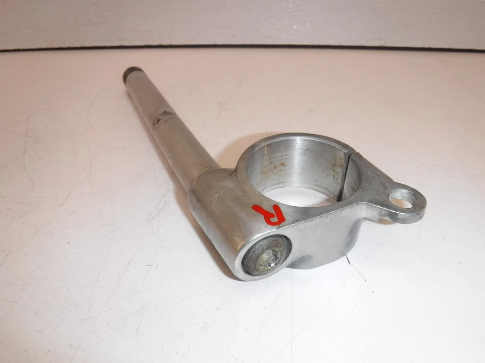 96-03 Kawasaki Ninja Zx7r CLIP DERECHO EN MANILLAR Foto 3 de 4