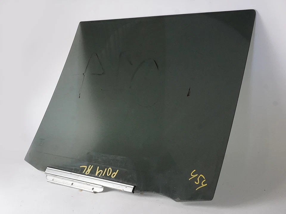 2004 - 2006 Scion Xb Window Glass Door Tinted Left Lh Driver Rear Side Oem - Изображение 3 из 4