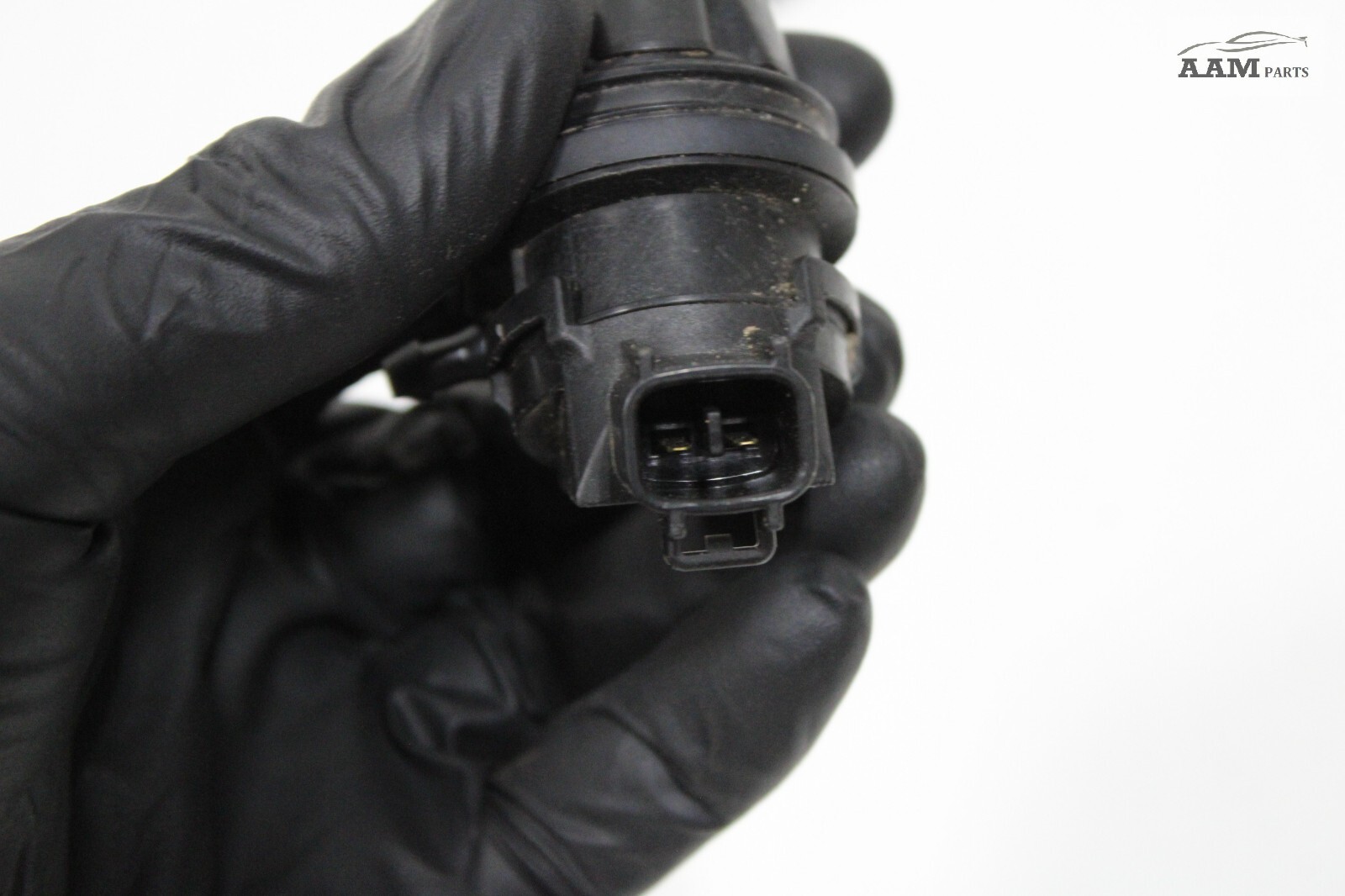 20182021 SUBARU CROSSTREK WINDSHIELD WIPER WASHER RESERVOIR TANK FRONT