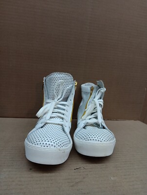 Classique Blev Hi Sneakers, White, Sz  12