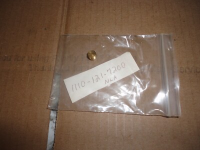 ONE NEW OEM STIHL Chainsaw Carburetor Body Threaded Plug 1110-121-7200