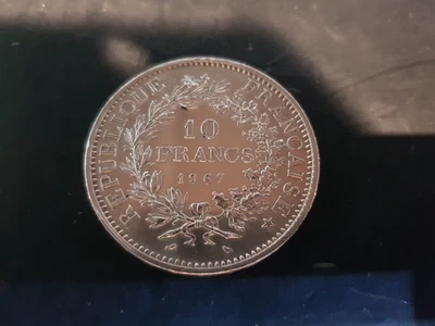 10 Francs HERCULE Argent - 1967 avec l'accent sur REPUBLIQUE en sup - Photo 1/4