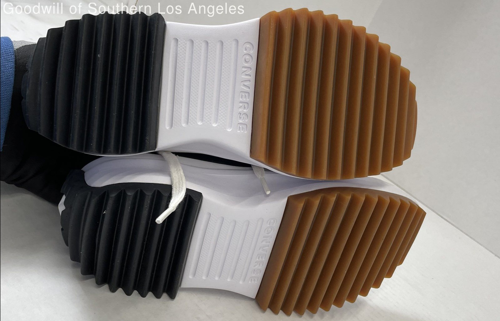 Converse Run Star Hike High Top Platform Sneakers Women's 6 Men's 4.5 Black Whit thumbnail 6