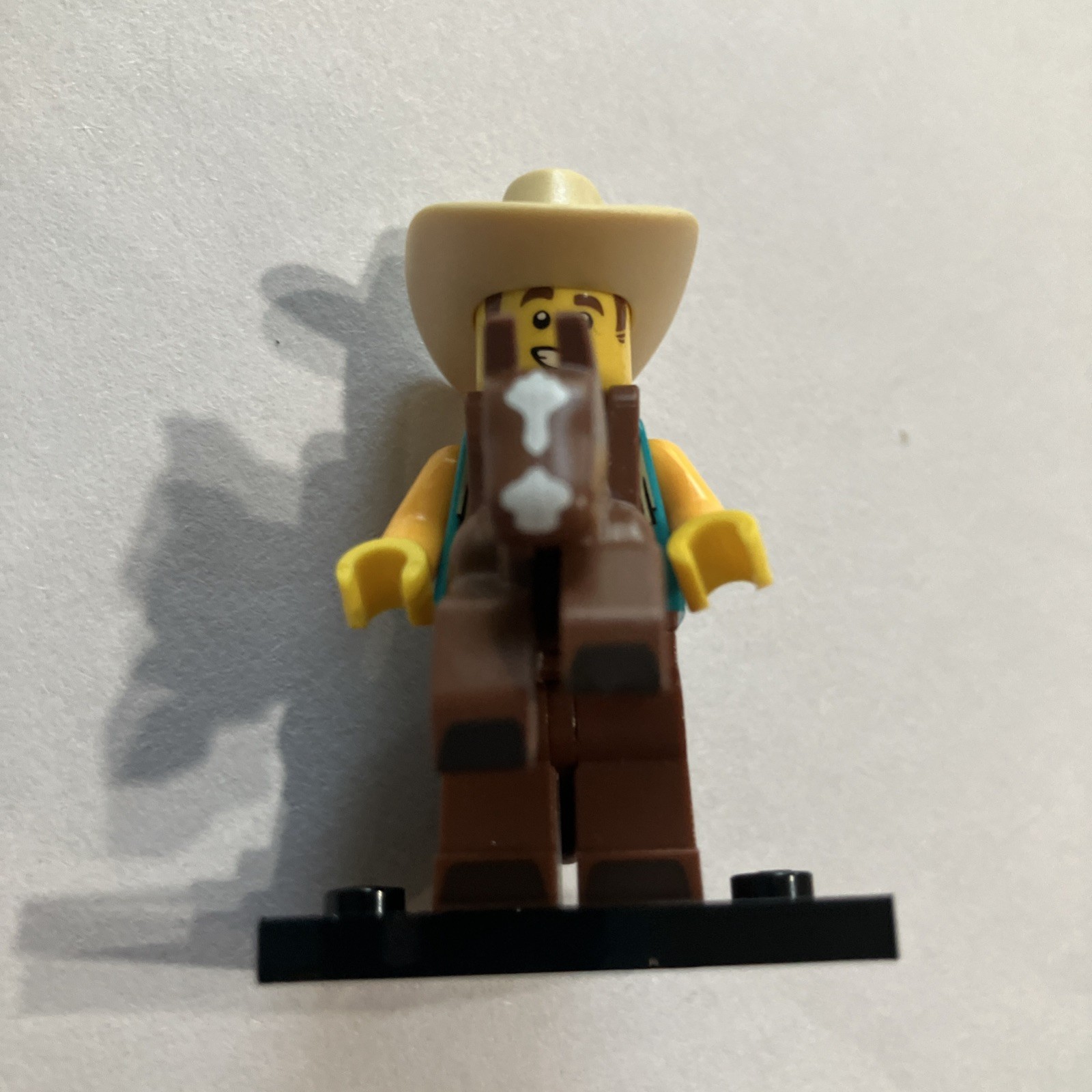 LEGO Series 18 Minifigure 71021 Cowboy Costume Guy