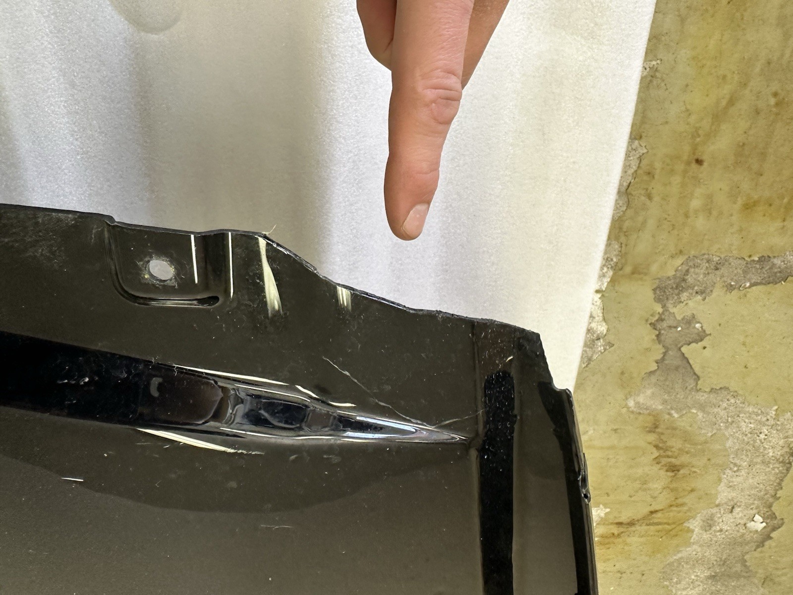 Lamborghini Aventador SVJ Coupe Wheel Housing Liner Rear Right -- minimal damage