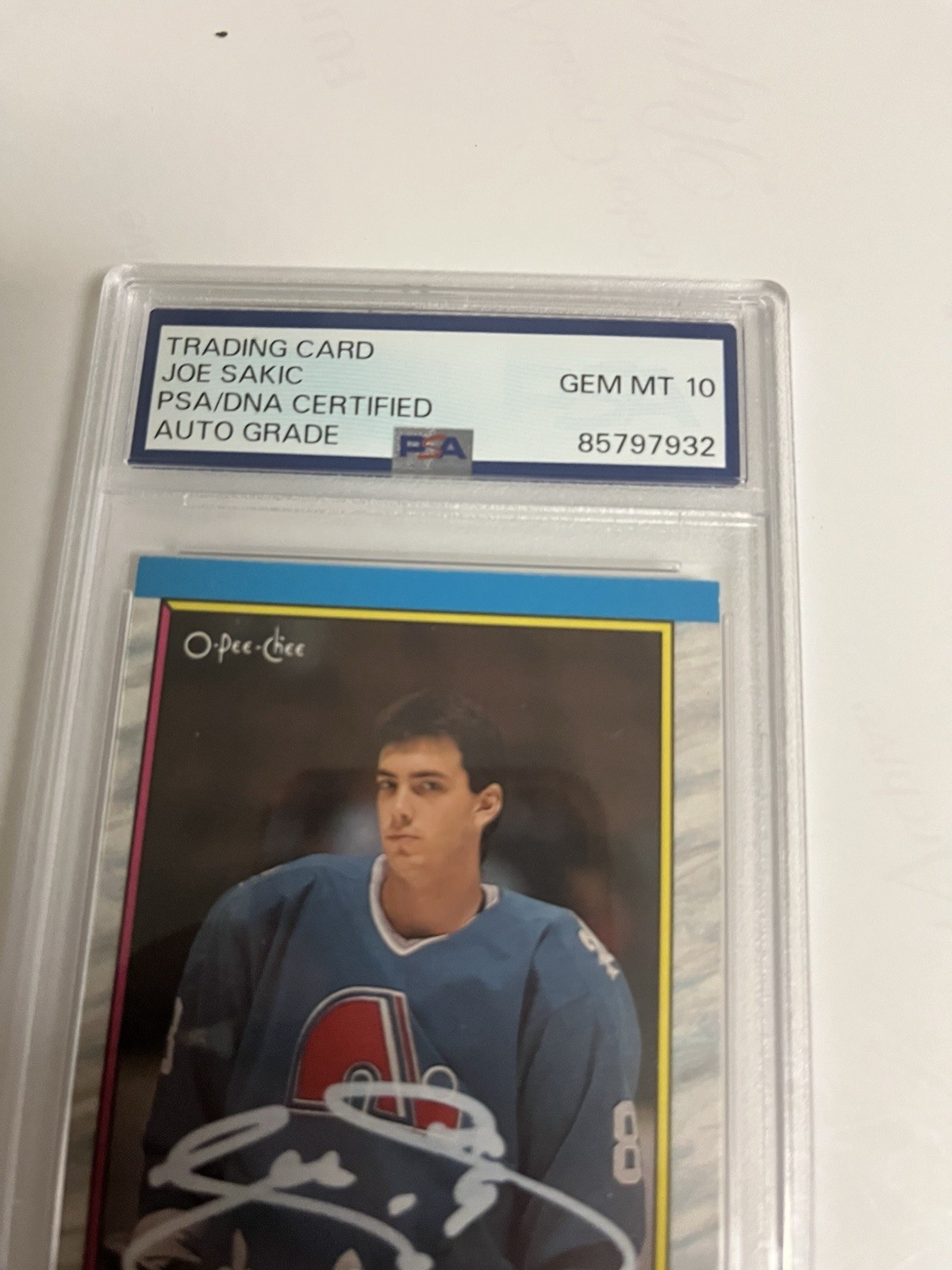 Autographed Joe Sakic 1989-90 O-Pee-Chee RC PSA 10 Auto Grade Signed Hockey view 3