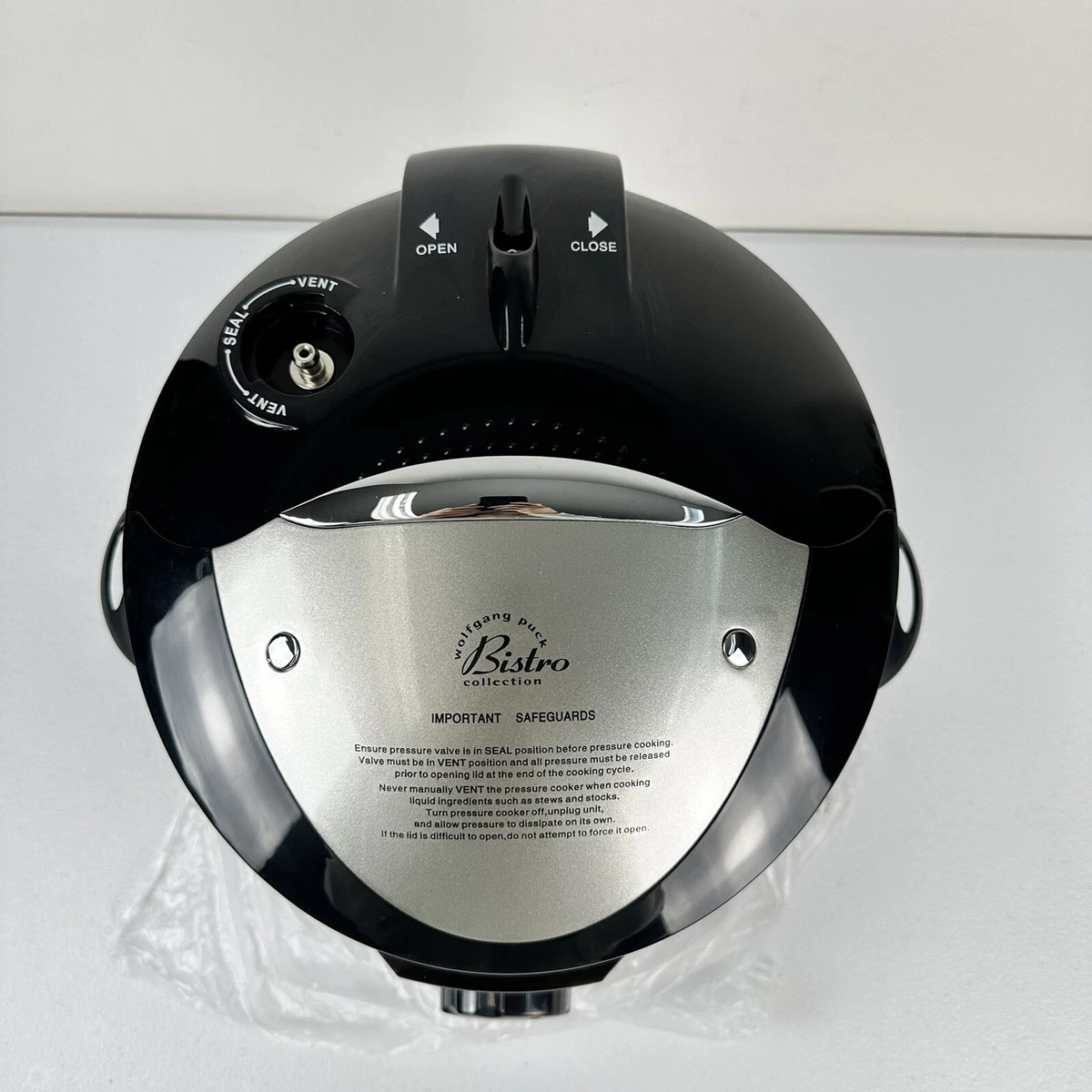 Wolfgang Puck Bistro Collection 7qt Auto Pressure Cooker w Book