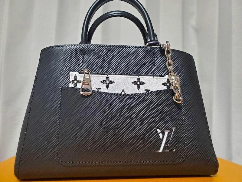 louis vuitton marelle - black