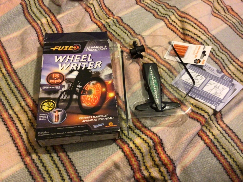 Fuze Red Light Reflector and Mirrors Bundle Child - Image 2 of 4