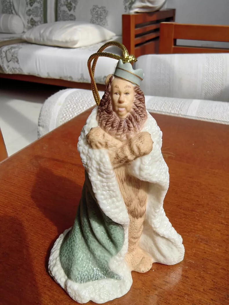 Lenox Wizard of Oz Cowardly Lion Ceramic Pendant Ornament Vintage Sculpture Rare