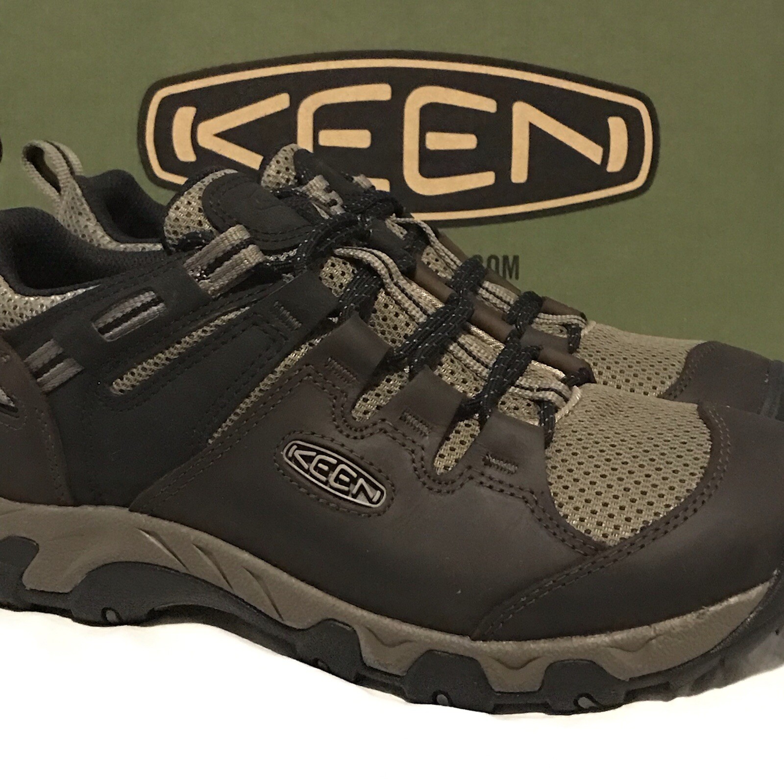 Scarpe da trekking sportive NUOVE KEEN da uomo taglia 9 M Steens Vent marrone 1022746