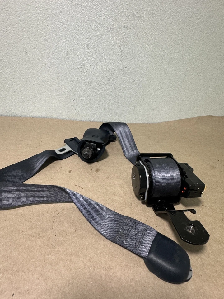 2001-2007 Town Country Dodge Grand Caravan tercera fila conductor cinturón de seguridad trasero Foto 4 de 4