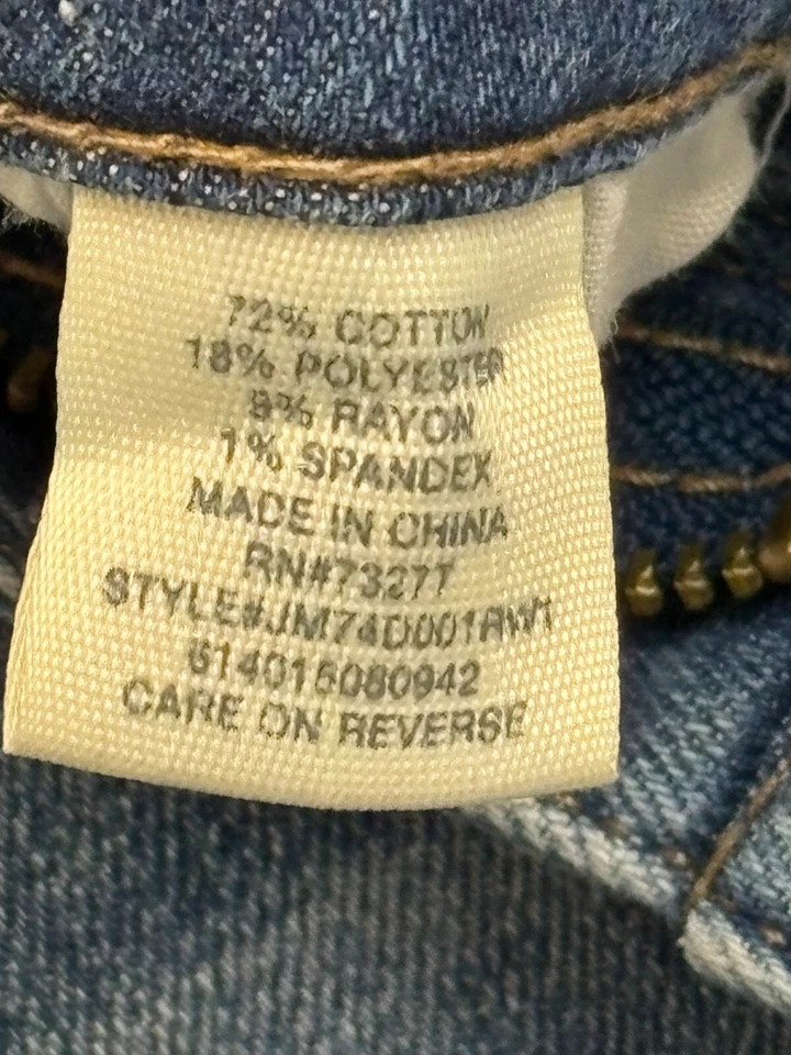 Pantalones de mezclilla Mudd para mujer talla 7 ajustados elásticos desgastados con tachuelas dobladillo crudo azul Foto 3 de 4