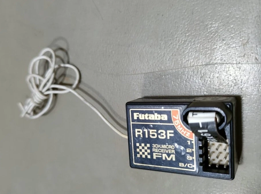 Futaba R153F FM 40MHz 3CH micro receiver for R/C Radio Control Car Parts - Image 3 of 4
