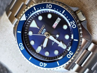 Seiko 5 Sports SRPD51K1 Automat Herren Armbanduhr Edelstahl Blau Neu