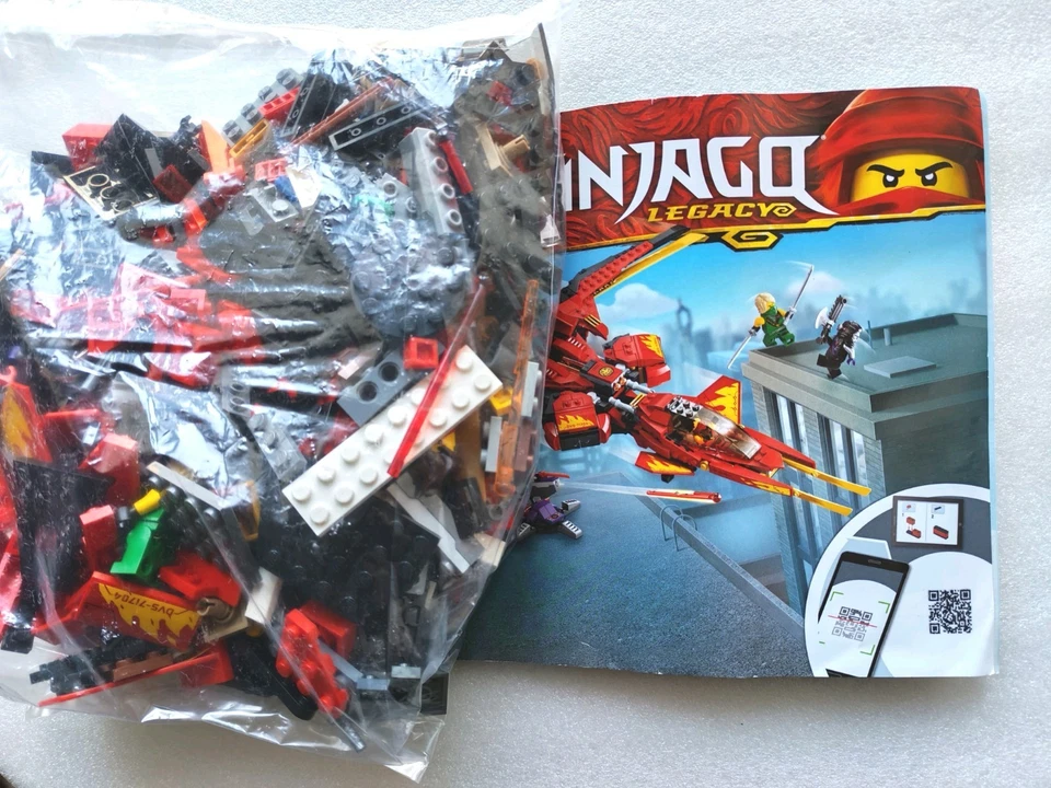 LEGO Ninjago 71704 Kai Fighter, foto 3 di 5