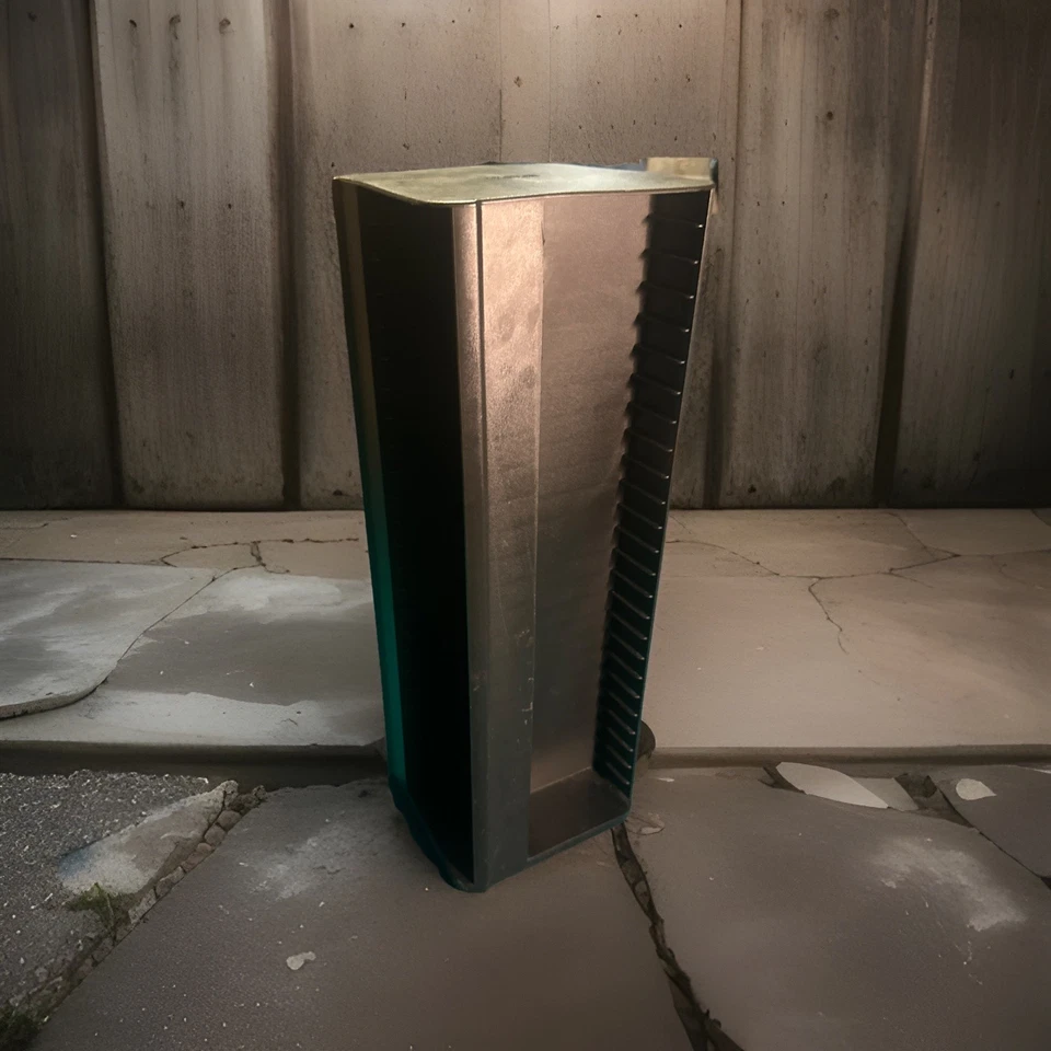 Torre de almacenamiento giratoria de cinta de casete Laserline vintage contiene 100 casetes de audio Foto 3 de 3