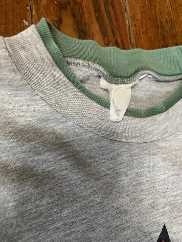 Camiseta De Colección Años 90 Barcelona Dragones RARA Camiseta Rollo Europa Fútbol Cuello Redondo Y2K Foto 2 de 4