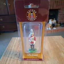 Oxford Diecast Figurines- Life Guard - Painted Diecast Metal Figure 1/32