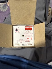 DAYTON SOLID STATE TIMER ON DELAY MOD. 2A562 RANGE 3-60 SEC.