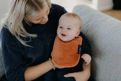 MUM 2 MUM Baby Wonder Lätzchen, Baby Tröpfel Lätzchen, 0-6 Monate, wasserdicht, Frühchen. Mama 2 Mama