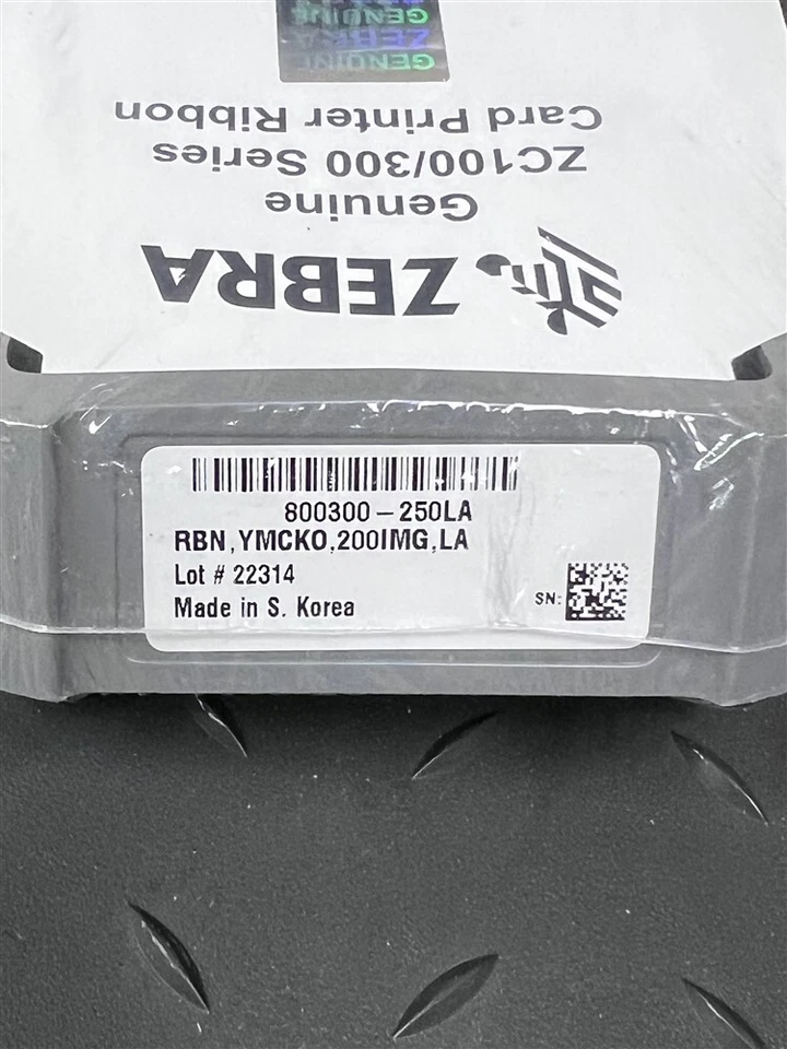 Cinta de color Zebra 800300-250LA YMCKO 200 imágenes serie ZC100/300 América Latina Foto 2 de 4