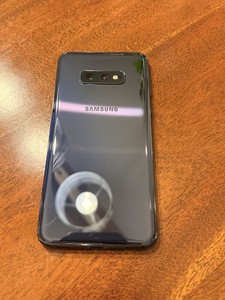 Samsung Galaxy S10E DUOS - 128GB - schwarz - 100% Kapazität