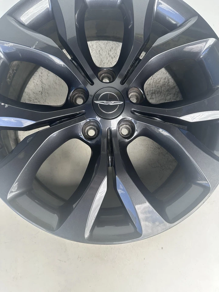 20" CHRYSLER PACIFICA OEM FACTORY 5RJ49TRM WHEEL RIM 2017-2020 GREY Y-SPOKE 2596 Foto 4 de 4