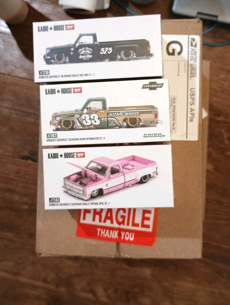 Kaido House Mini GT 1:64 3new Silverados Unopened Boxes Chance Of Chase On All 3