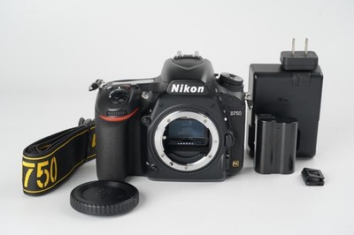 [Near Mint] NIKON D750 24.3MP DSLR-Kamera Body Shuttercount 54818 #3920A