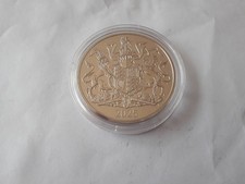 5  &pound;   POUNDS    2025  Charles III Royal Coat of Arms