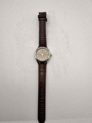 JG Damenarmbanduhr Quartz Silber-Optik Braunes Armband Kroko-Prägung Datum