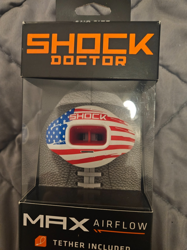 Shock Doctor Max Airflow Football Lip Guard Shield Mouthguard One Size Fits Most - Picture 1 of 2
