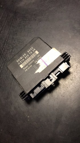 Mercedes W210 Türsteuergerät Modul 2108207526 Bj 99-03