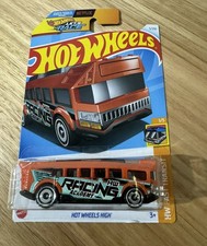 Hot Wheels 2024 HW Fast Transit 1/5. Hot Wheels High 5/250 Netflix Lets Race Bus