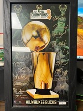 HM-Milwaukee Bucks 2021 NBA Champions Signature Trophy Framed! 8 of 5000