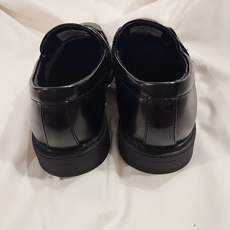 Madison Avenue 黑色皮革青少年正装鞋 2M 码 — 第 4/4 张图片