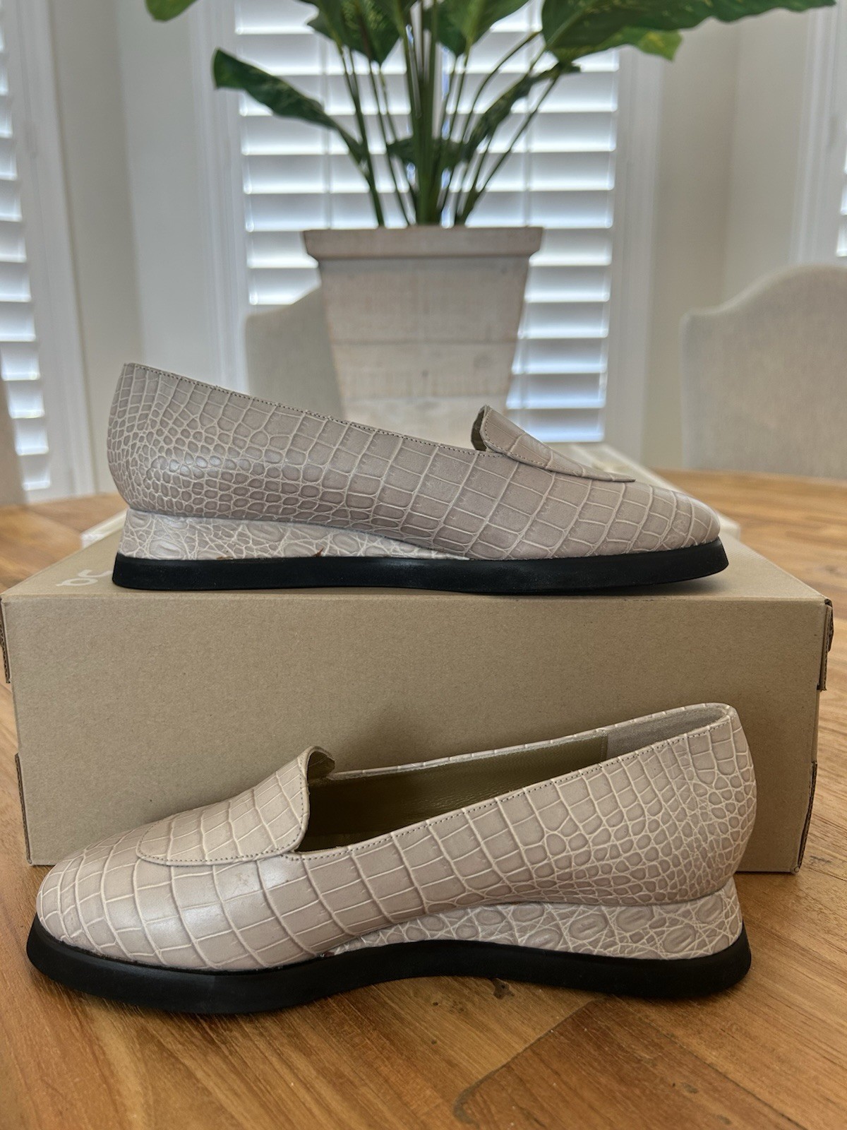 Mocassino donna Yves Saint Laurent in pelle di coccodrillo bianco taglia 7 (37) vintage raro!