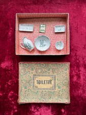 Ancienne Service De Toilette