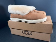 UGG Australia Women s Lexi Chestnut Indoor/Ou...