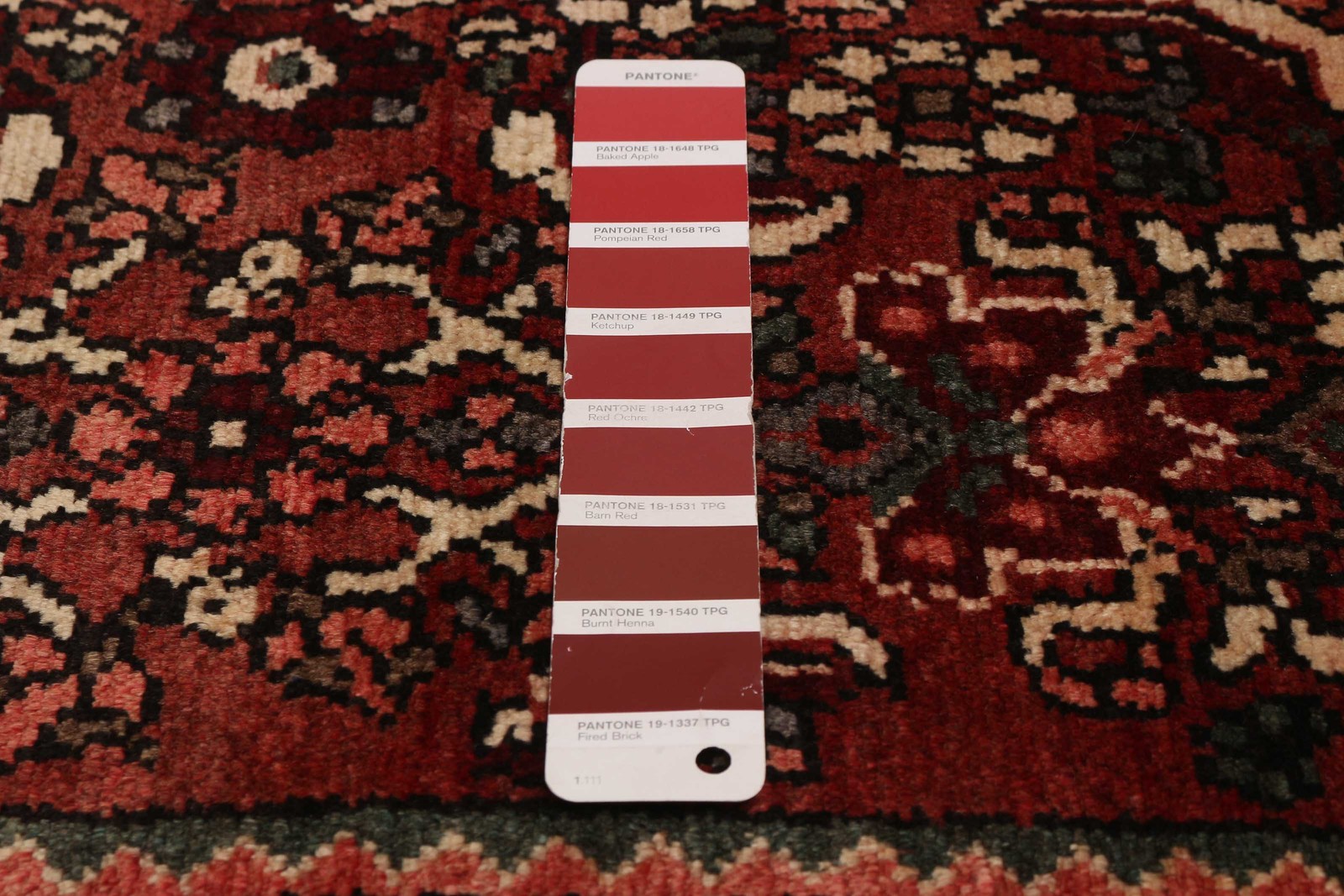 Vintage Hand-knotted Runner Rug 3'6" x 9'6" Traditional Oriental Wool Carpet