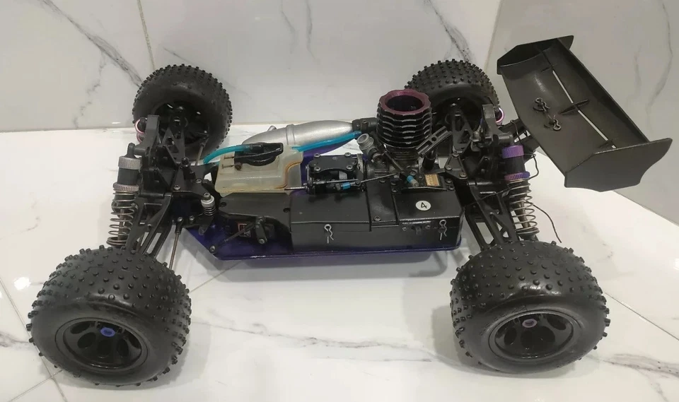 Kyosho DRX 2.0 1/9 GP 4WD Buggy Touring Car For Parts Or Repair - Image 4 of 4