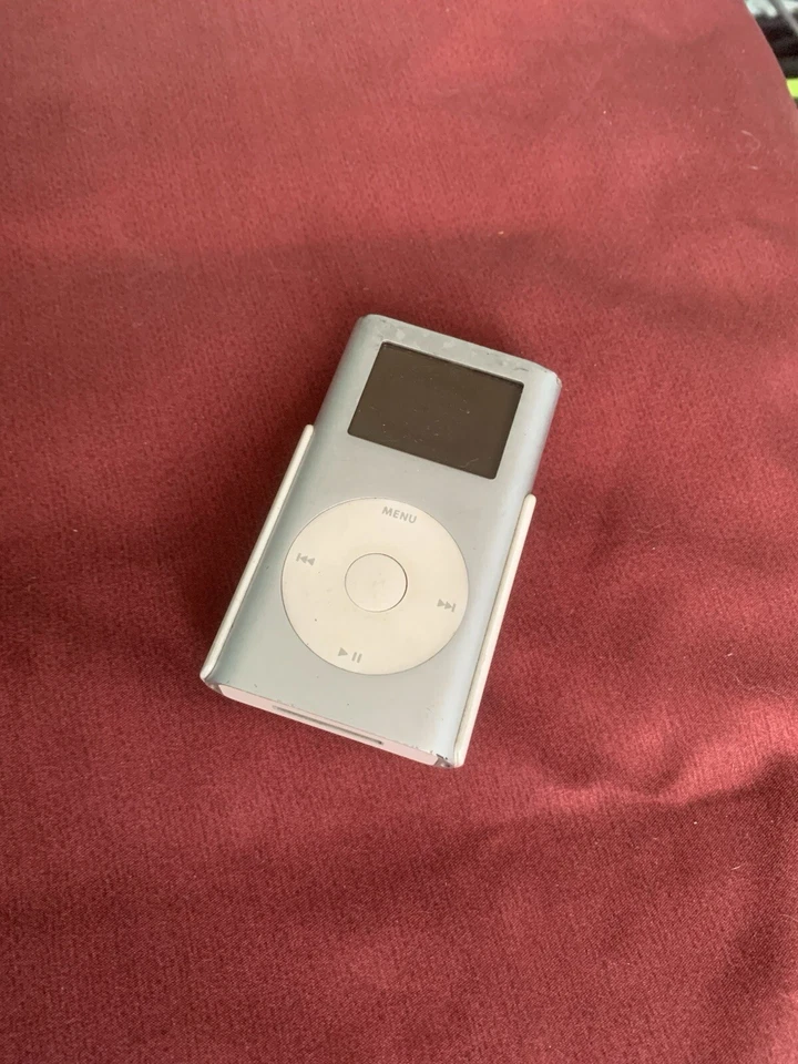 Apple iPod Mini 1st Generation Silver - collectables  - Image 2 of 4