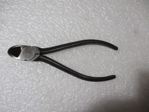 KRAEUTER DIAGONAL CUTTERS # 4600-5, 5" DIAGONAL CUTTERS USA MADE - Picture 8 of 12