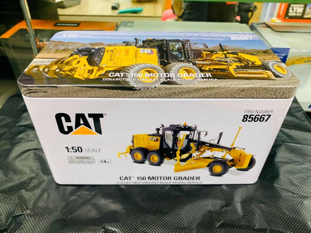 Caterpillar Cat 150 Motor Grader 1:50 Scale By DieCast Masters