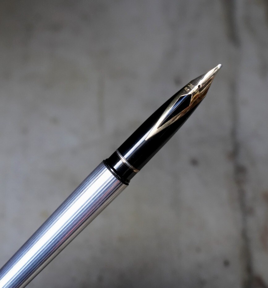 Stylo Plume Sheaffer Targa En Argent Massif 925 - Finition Lignée - Occasion De Collection