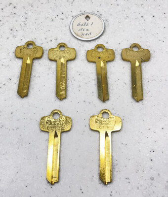 Vintage Set Of 6 Star Keys 6be1