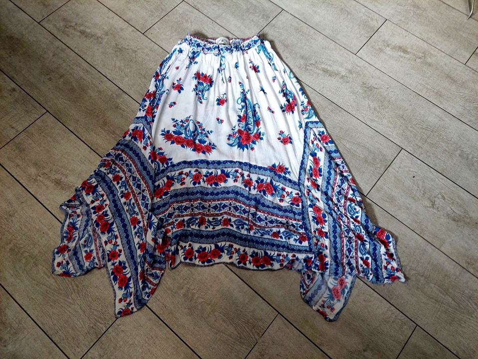 LEE COOPER 12 white blue red crinkle floral asymmetrical boho flared long skirt