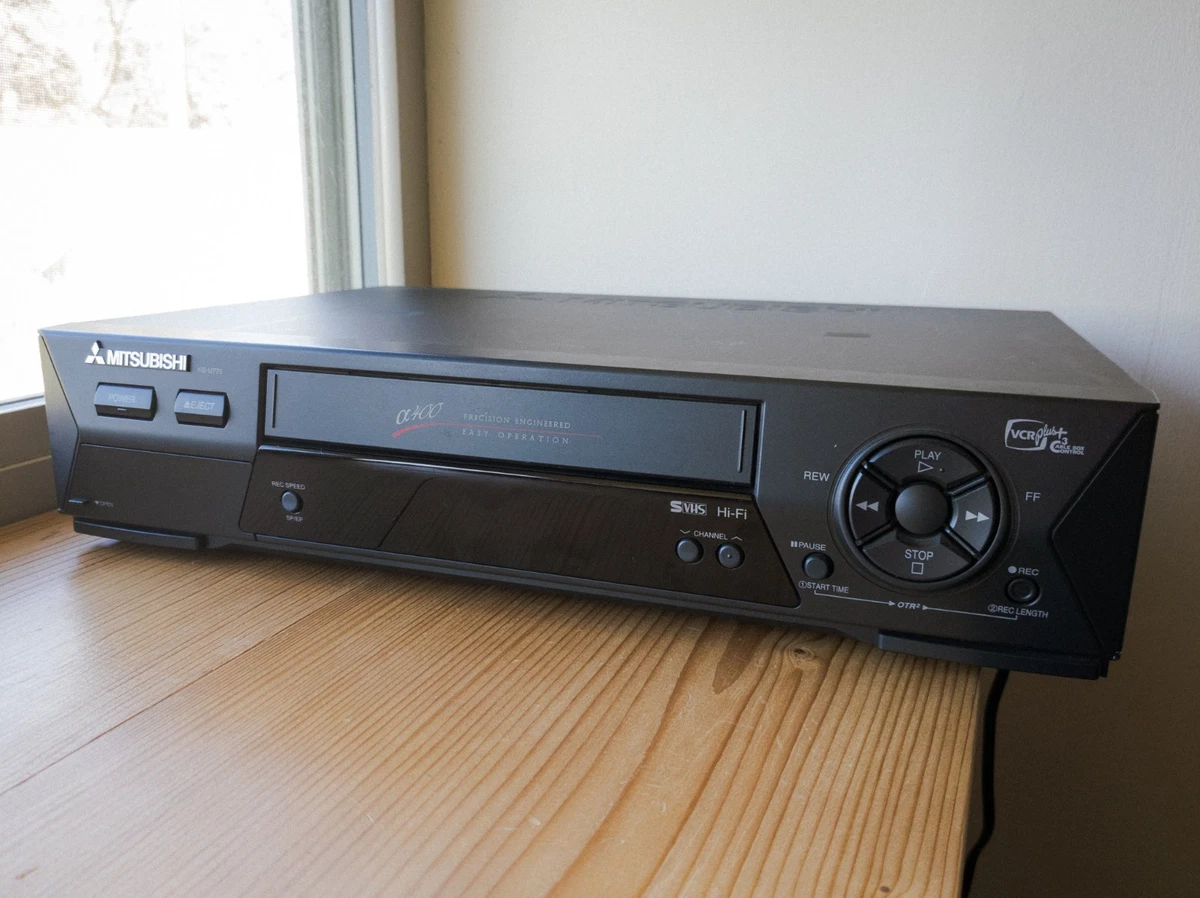 FUNAI 31C-450 Magnétoscope Compact VHS Vidéo Recorder H-S (Réf#G-404) EUR 14,95 - FR