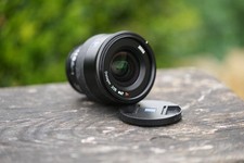 Sony FE Zeiss Batis 25mm F2 Wide Angle Prime Lens Full Frame